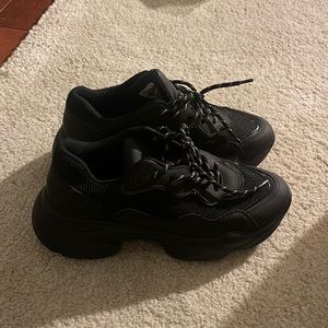 Steve Madden black sneakers